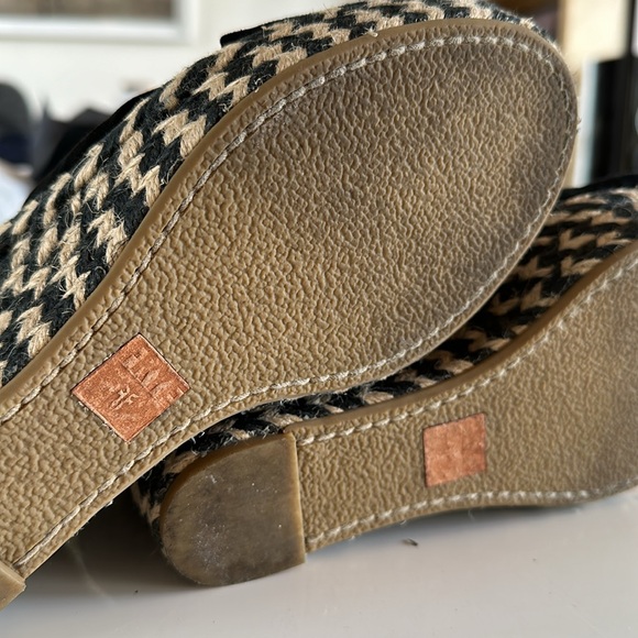 Frye Company wedge espadrilles black suede 8 - Picture 7 of 7